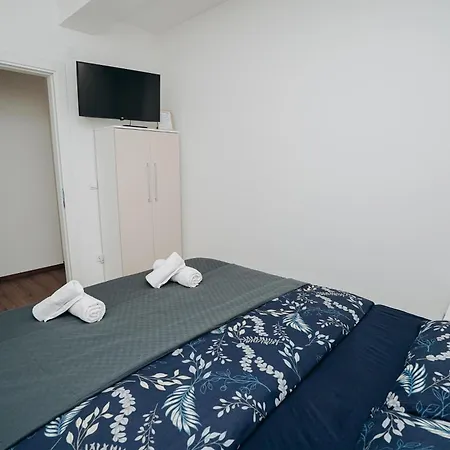 Diana Apartment